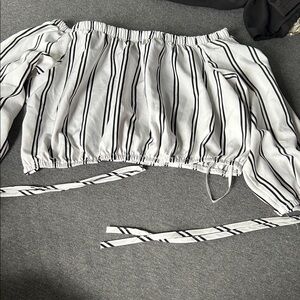 SHEIN Black and White Striped Crop Top